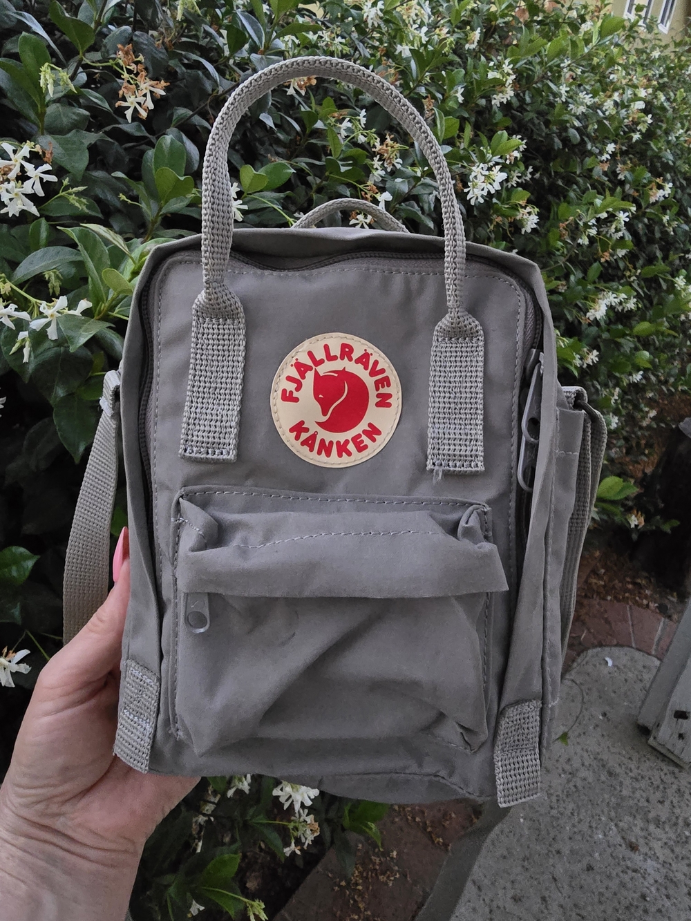 Fjallraven Kanken Sling Mini Backpack — Gray